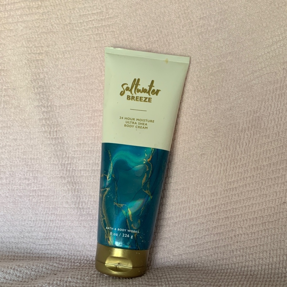 Bath & Body Works Saltwater Breeze Body Cream - Teal & White with Gold Accents